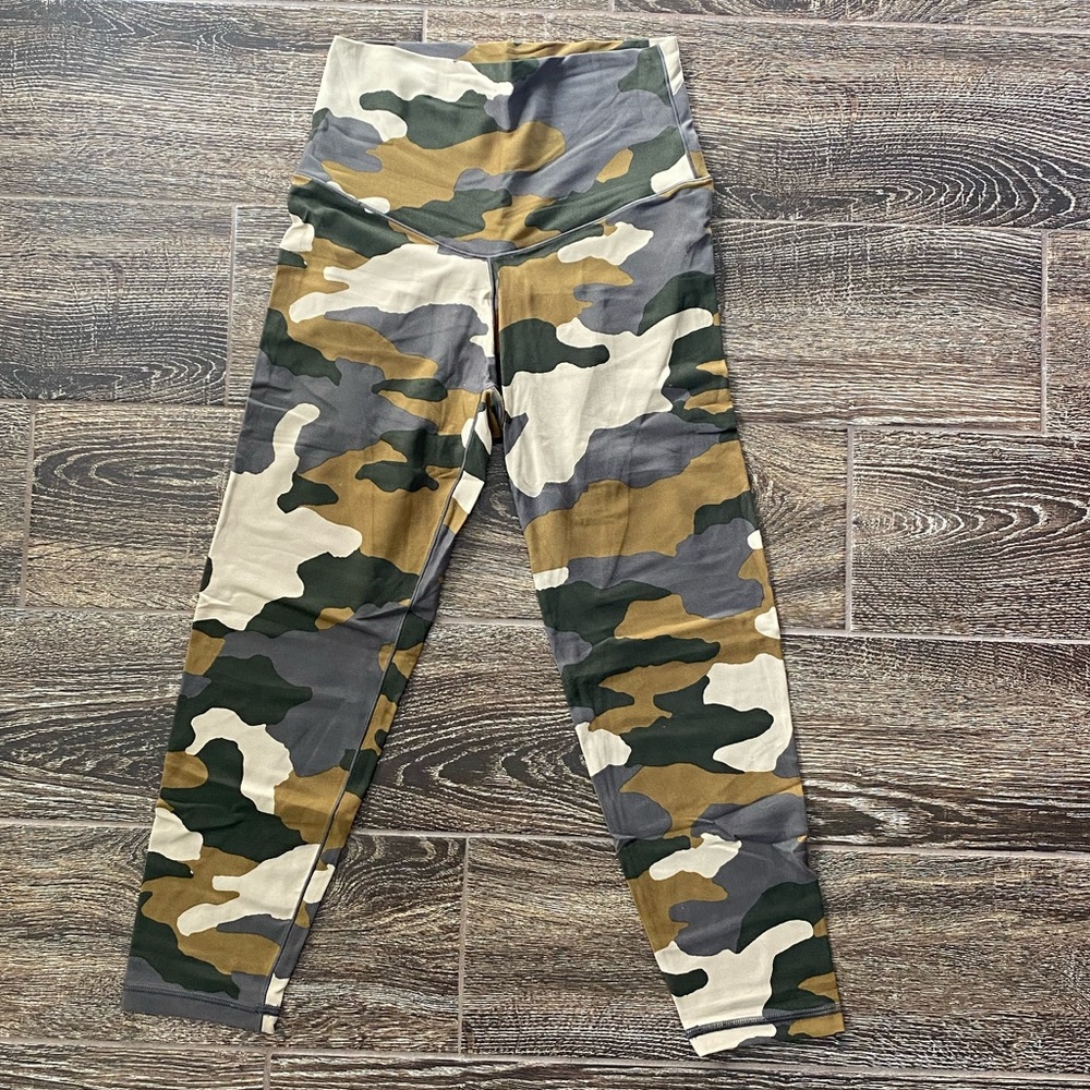 Aerie Real Me Offline Crop